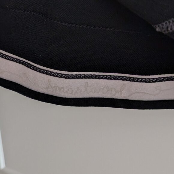 Smartwool Full Zip, Black, Size Medium - Picture 5 of 9